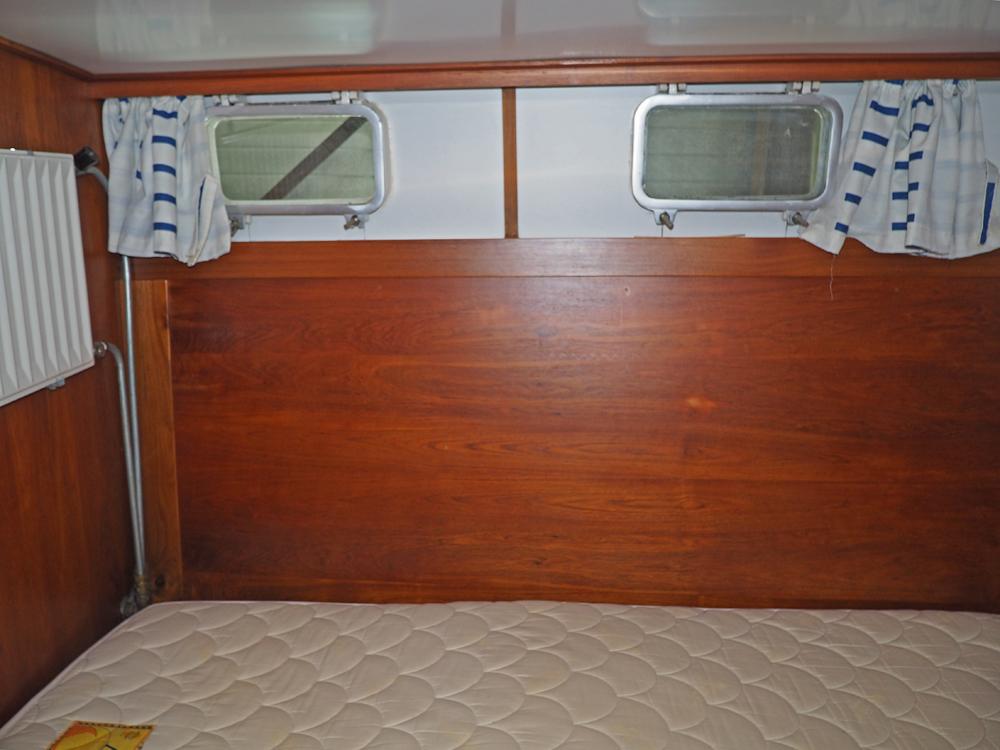 Aft cabin, Accommodation